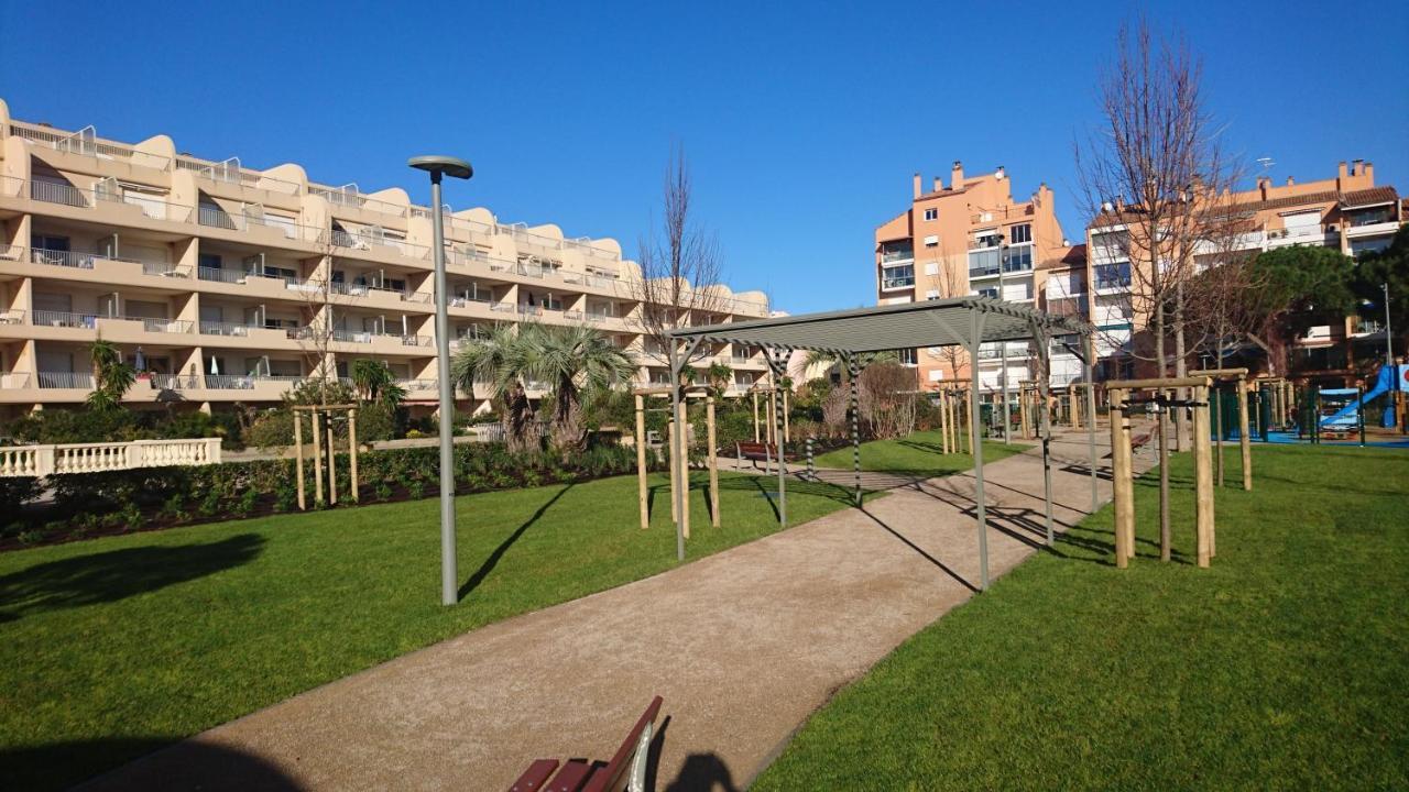 Port De Hyeres Studio 2 A 4 Personnes Avec Parking المظهر الخارجي الصورة